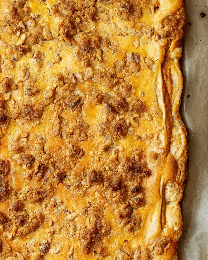 Pumpkin cream cheese tart