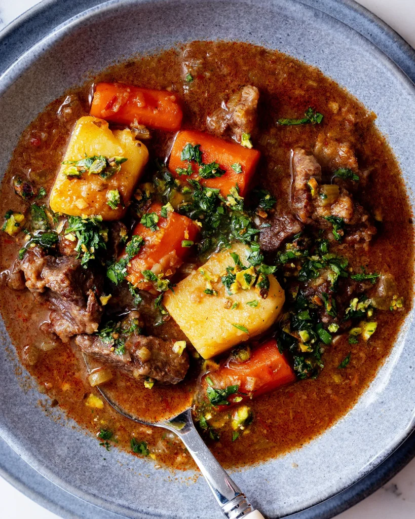 Beef stew with leeks