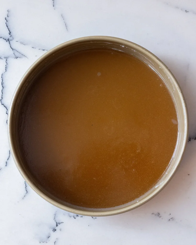 Caramel in cake pan