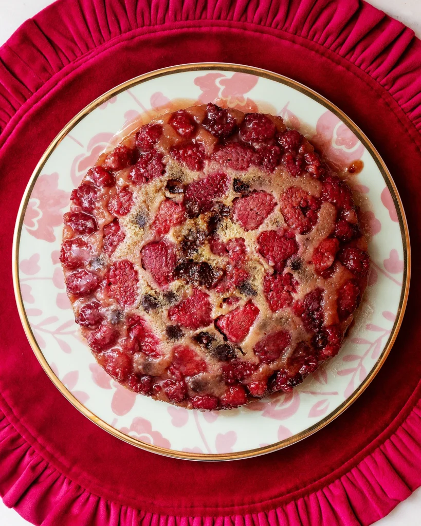 Raspberry upside down cake