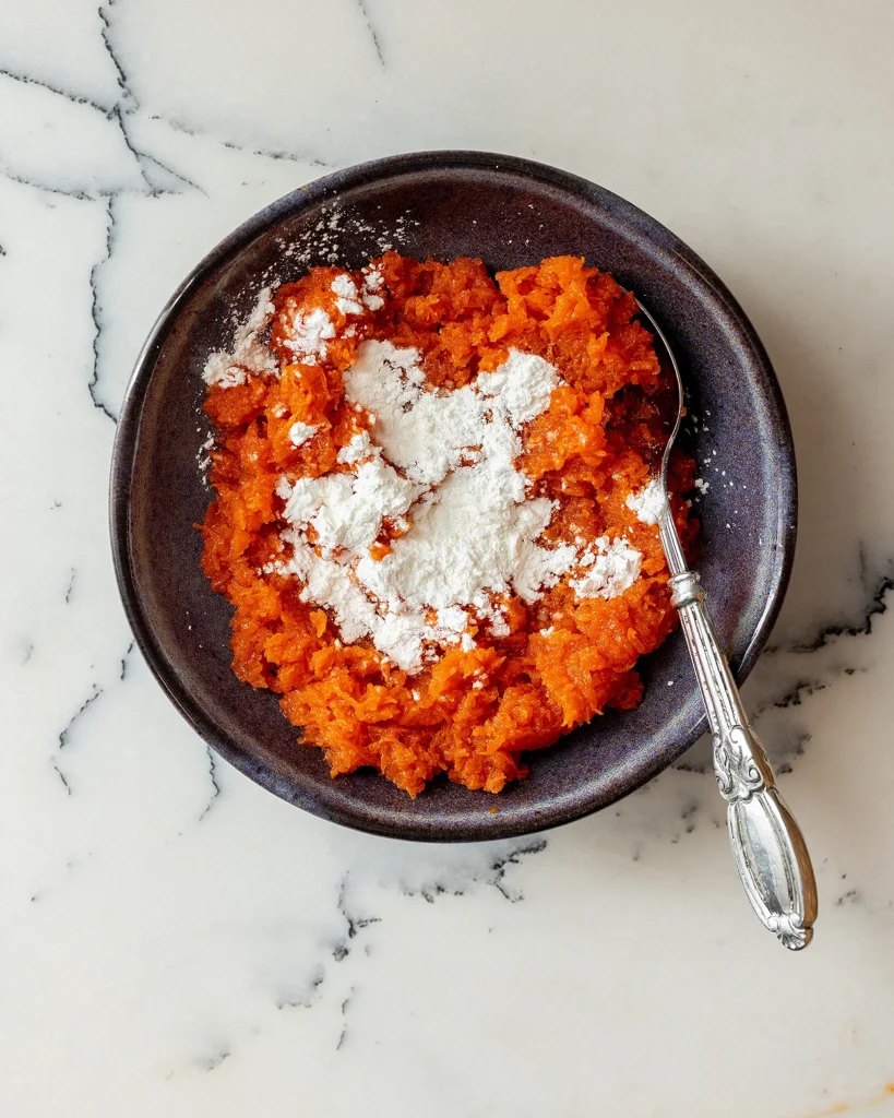 Add cornstarch to carrot jam