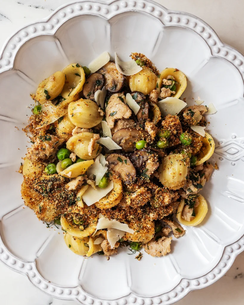 Pasta with toasted breadcrumbs