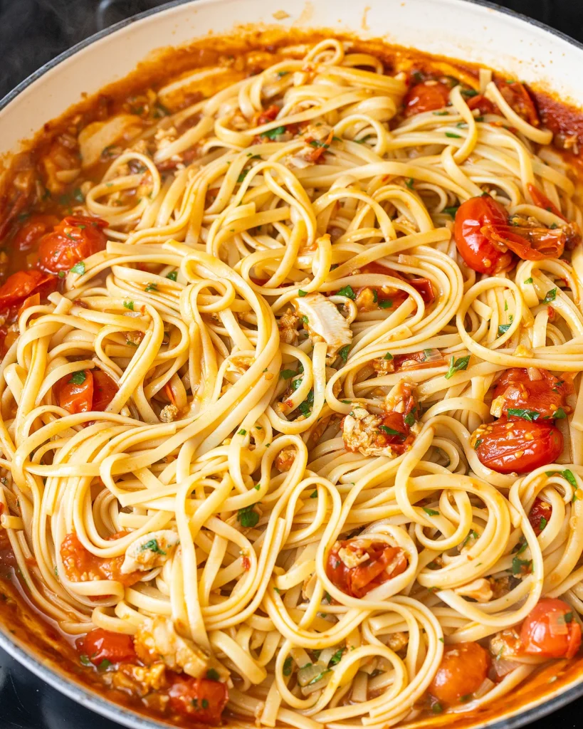 Spicy clam and tomato paste