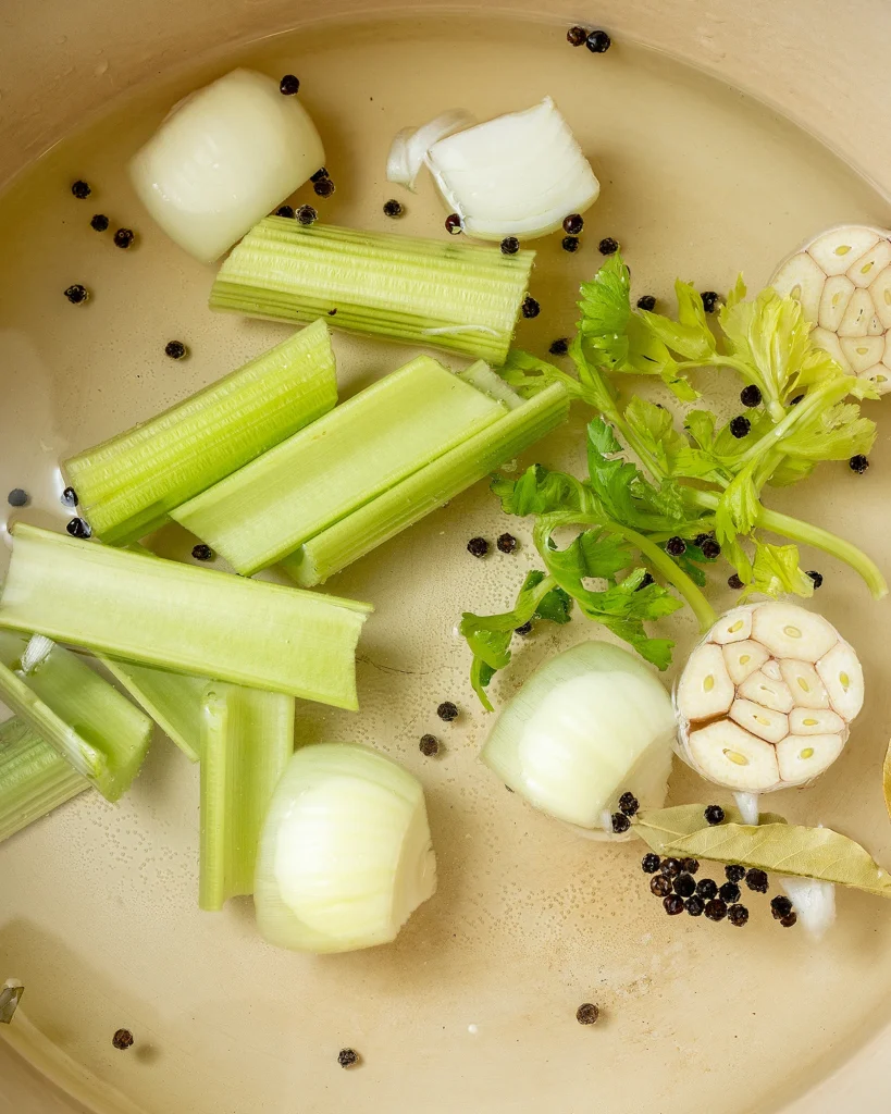 Aromatics for court bouillon