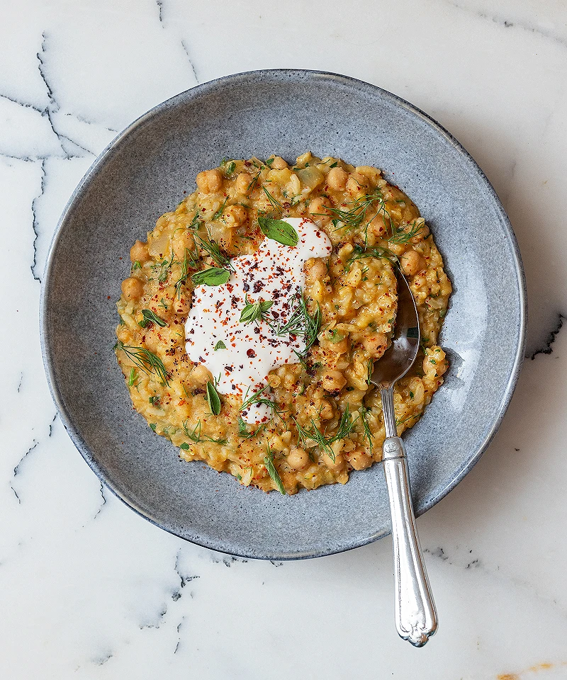 Vegan chickpeas and red lentils