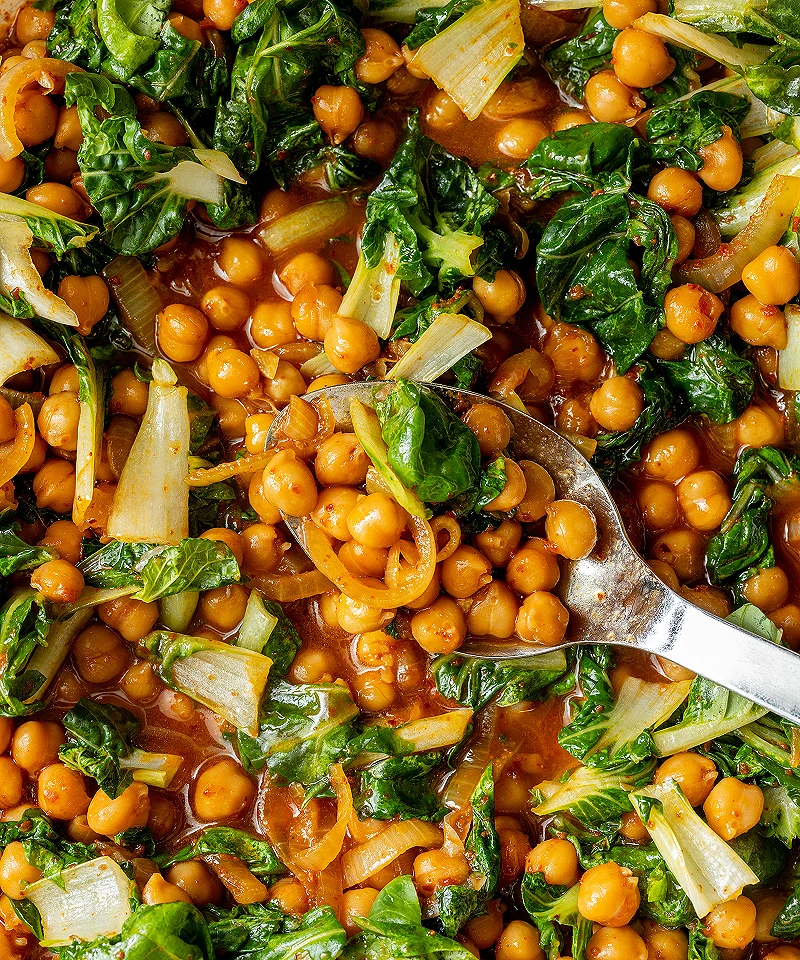 Vegan gochujang chickpeas