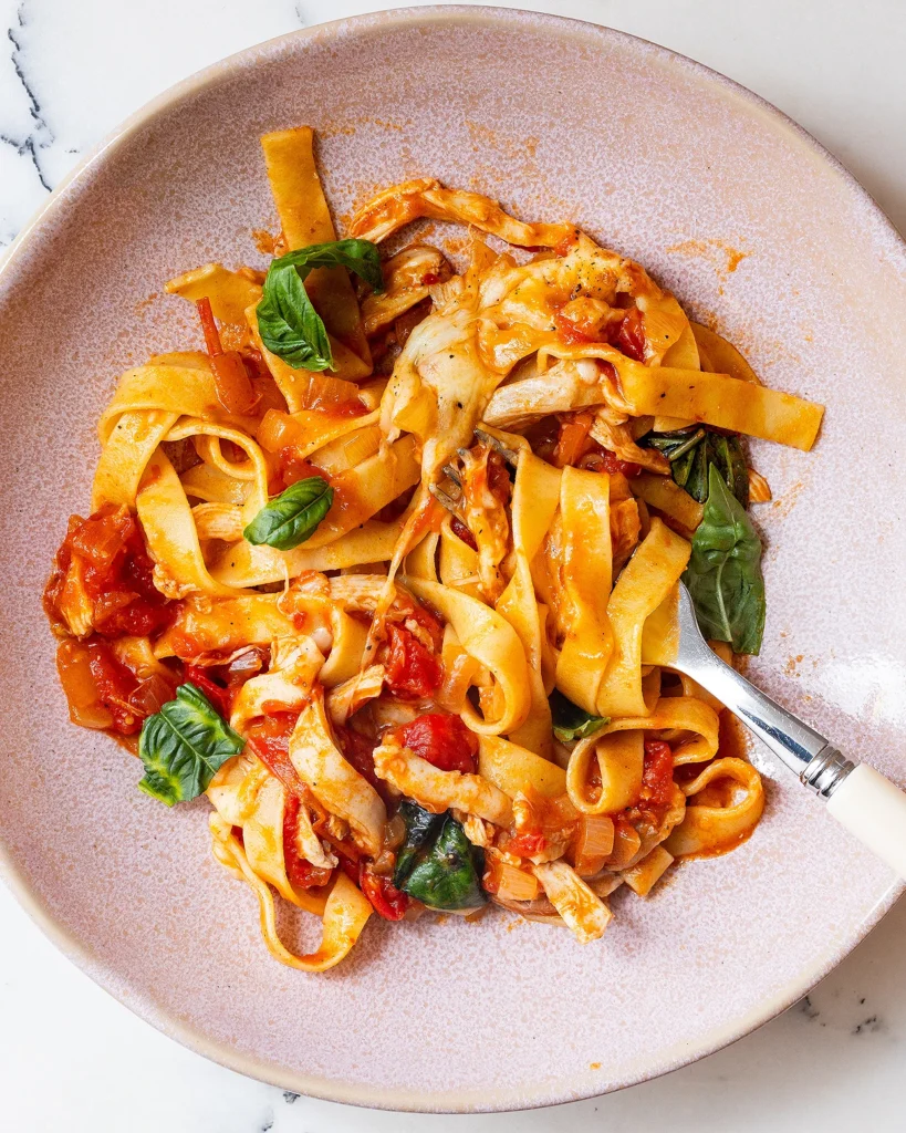 Cheesy chicken ragu