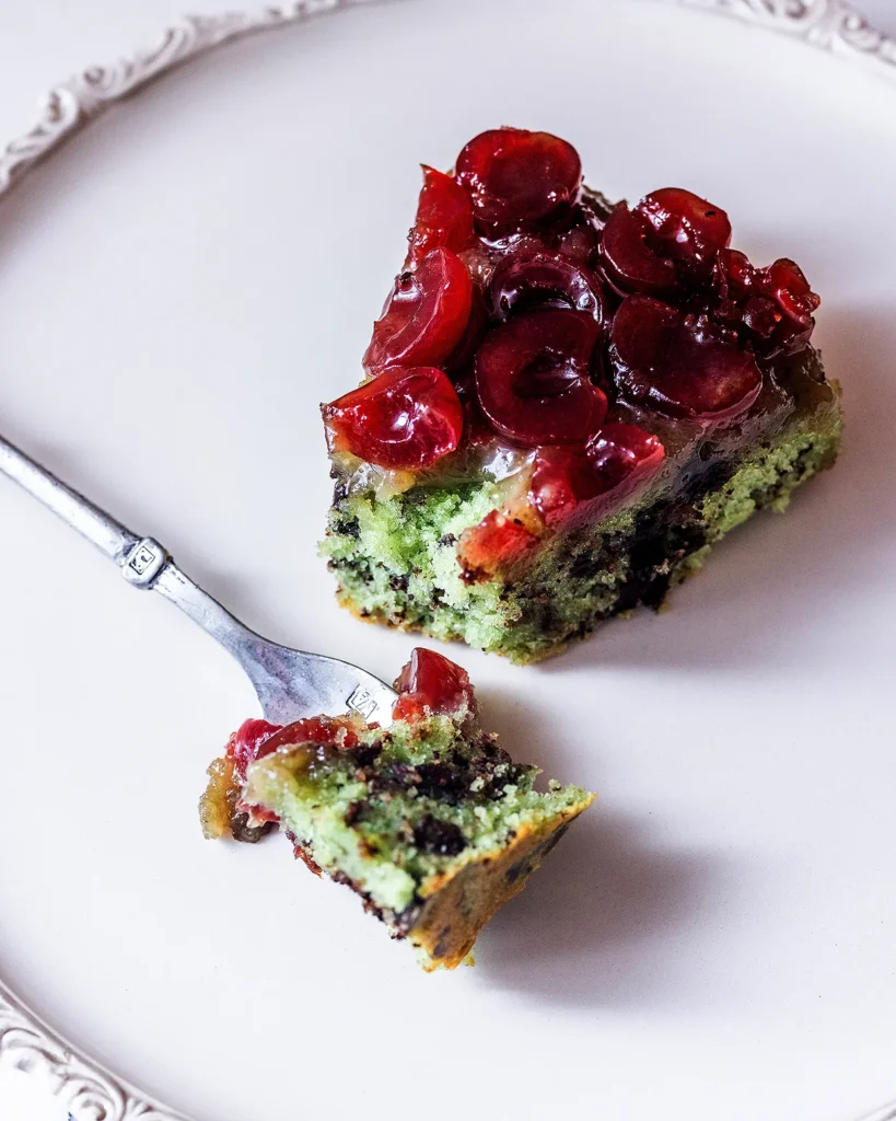 Upside down cake with pistachio cherries